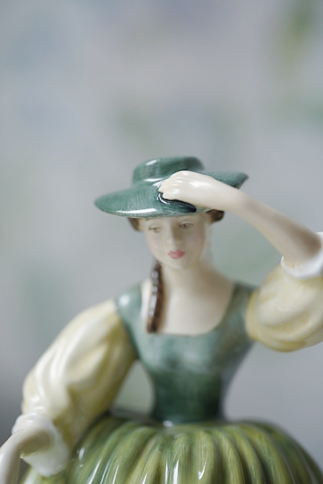 still-life-figurine-toy-porcelain-ceramic picture material