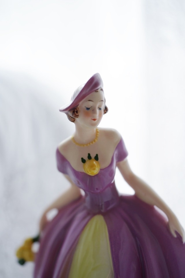 still-life-figurine-purple-toy-violet picture material