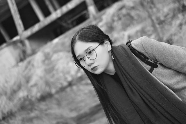 winter-portrait-black-photograph-white 图片素材
