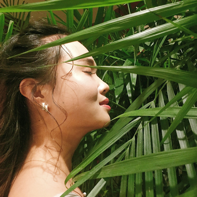 summer-people-nature-woman-portrait 图片素材