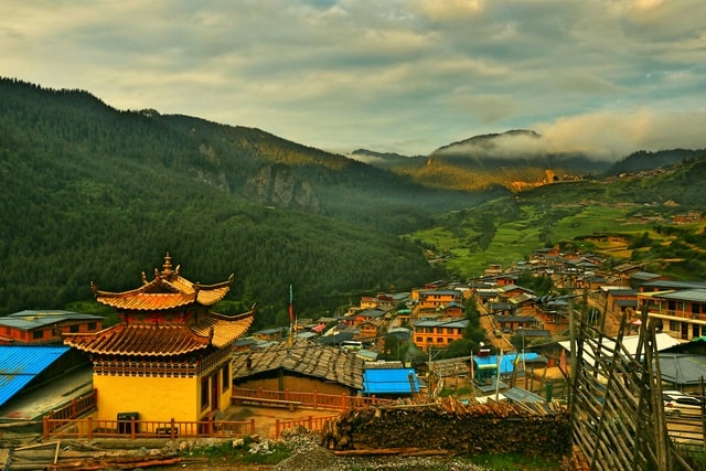 nature-sky-mountain-town-landscape 图片素材