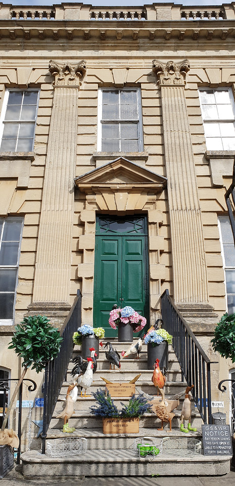 architecture-house-building-window-family 图片素材