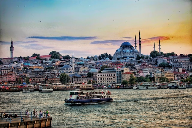 travel-sky-water-transportation-waterway-city picture material