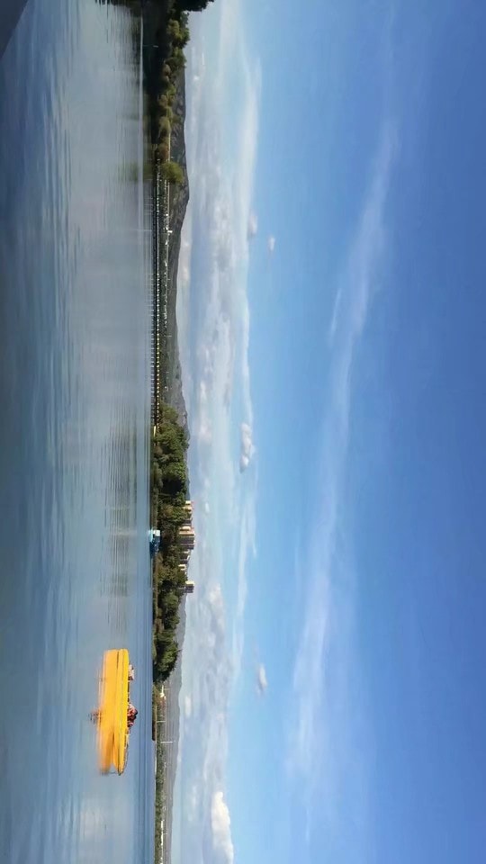 blue-daytime-water-sky-line picture material