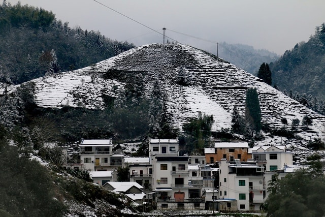 after-the-ancient-village 图片素材