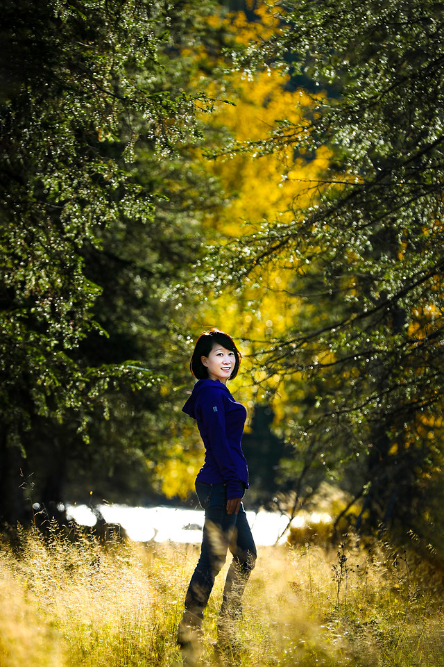 girl-fall-nature-tree-park 图片素材