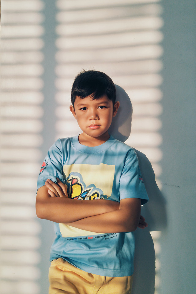 child-people-portrait-blue-little 图片素材