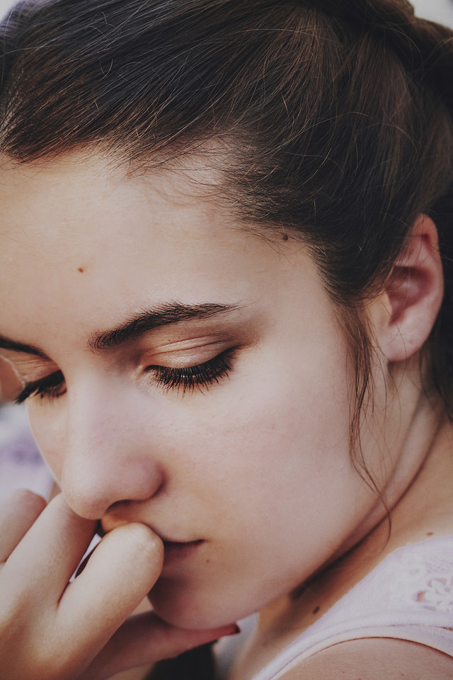 woman-girl-portrait-face-eyebrow picture material