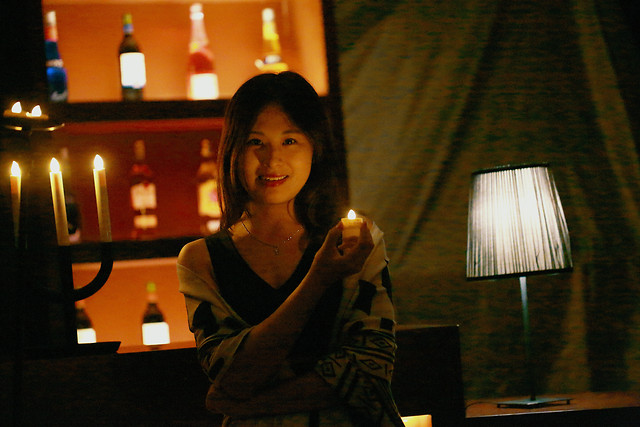 people-portrait-adult-candle-light 图片素材