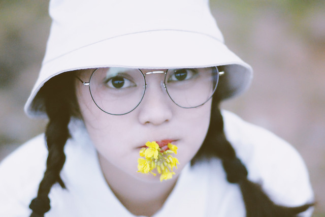 portrait-people-woman-lid-one 图片素材
