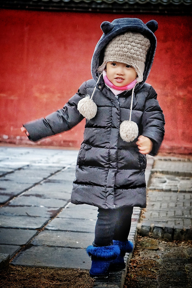 child-winter-portrait-people-lid 图片素材