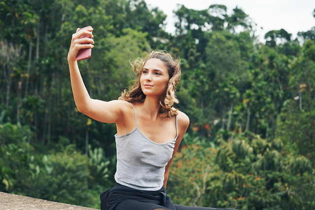 summer-nature-woman-outdoors-leisure picture material