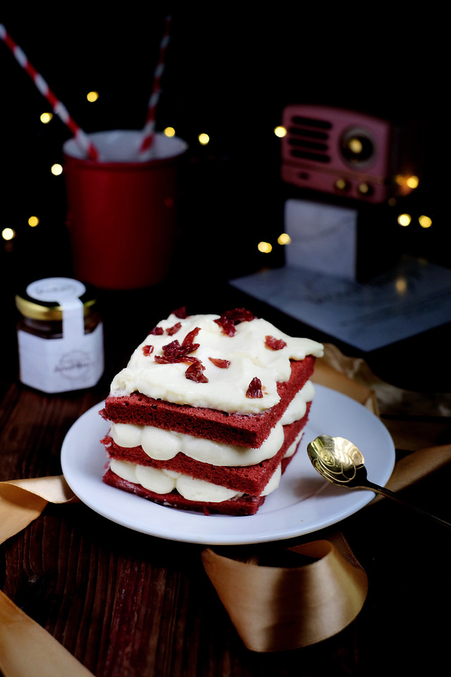 红丝绒蛋糕 图片素材