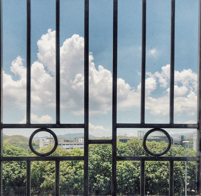 sky-window-architecture-summer-building 图片素材