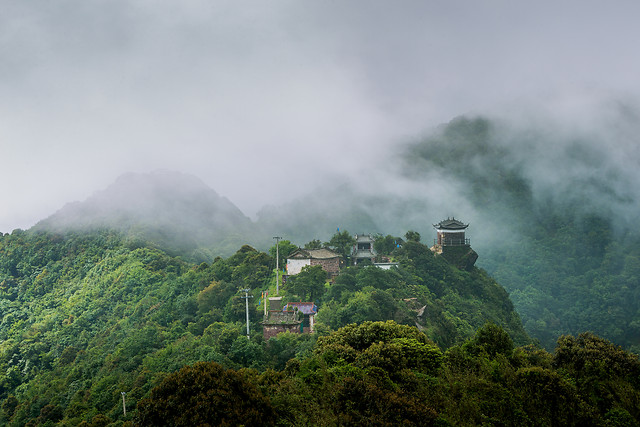 古刹藏深山 picture material