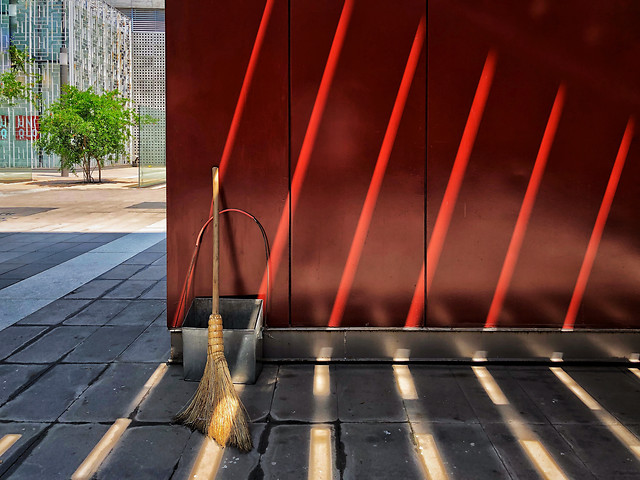 no-person-red-street-business-urban 图片素材