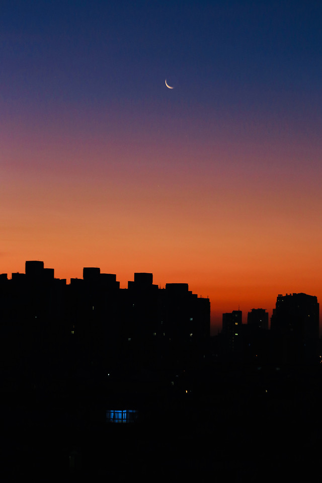 sunset-evening-moon-no-person-dawn 图片素材
