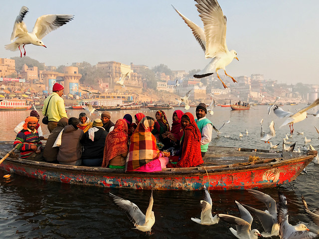 water-group-watercraft-people-travel 图片素材