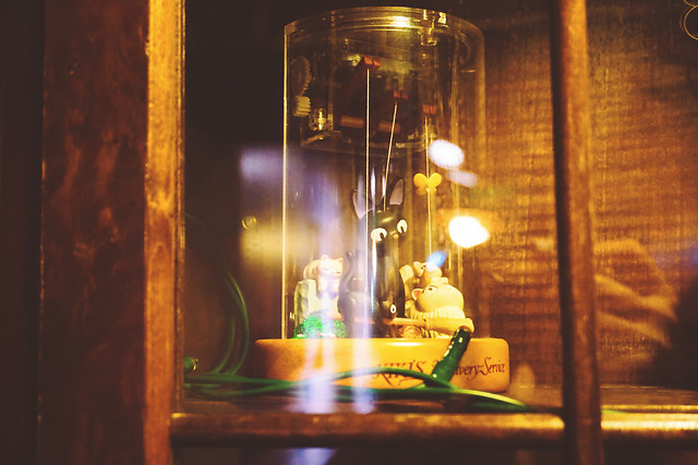 light-lamp-indoors-room-city picture material