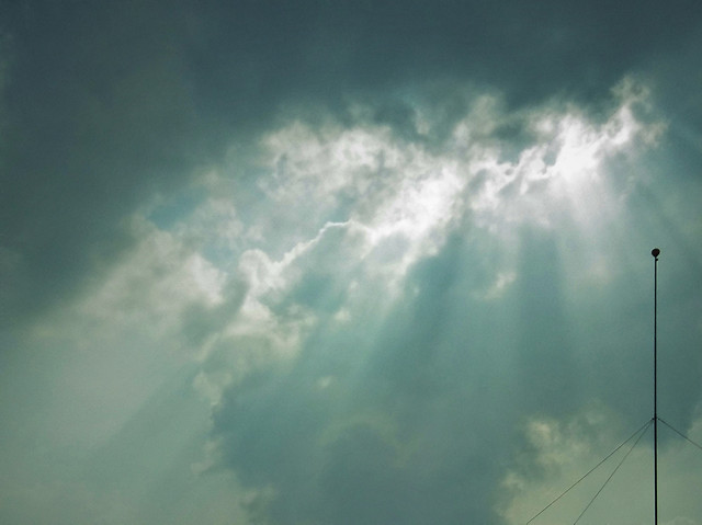 sky-light-cloud-weather-no-person 图片素材