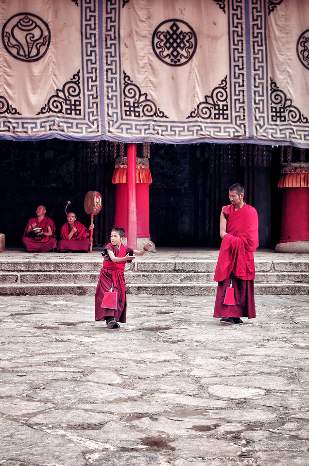 people-religion-pink-festival-traditional picture material