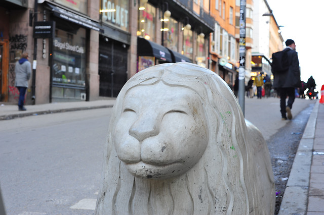 老外的石狮子 图片素材