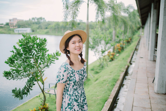 summer-woman-nature-outdoors-leisure picture material