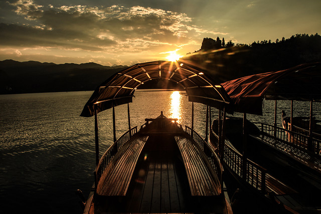 water-sunset-travel-dawn-light 图片素材