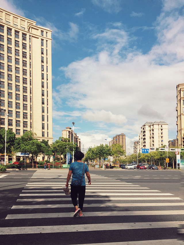 street-road-city-architecture-business 图片素材