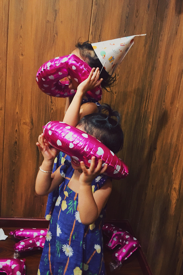 girl-child-woman-fashion-festival 图片素材