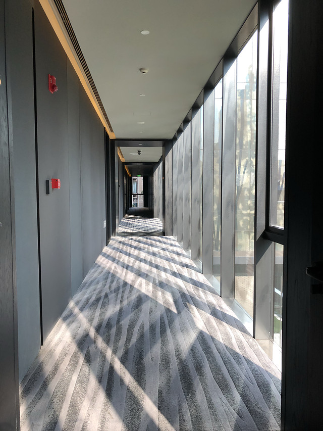 architecture-window-light-and-shadow-indoors-door 图片素材