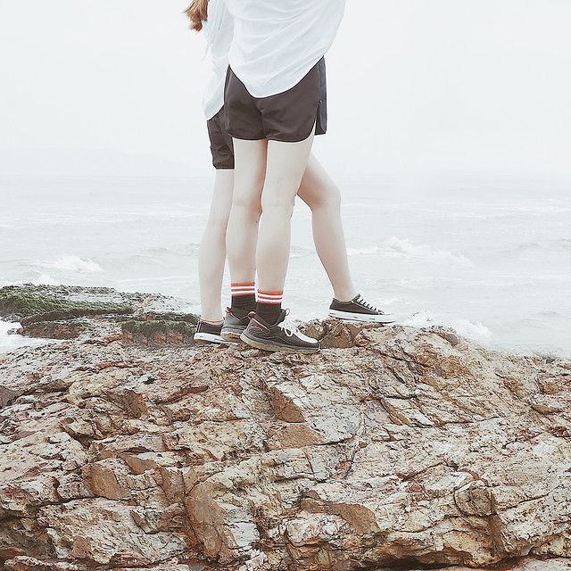 japanese-wind-nature-woman-sea-beach picture material