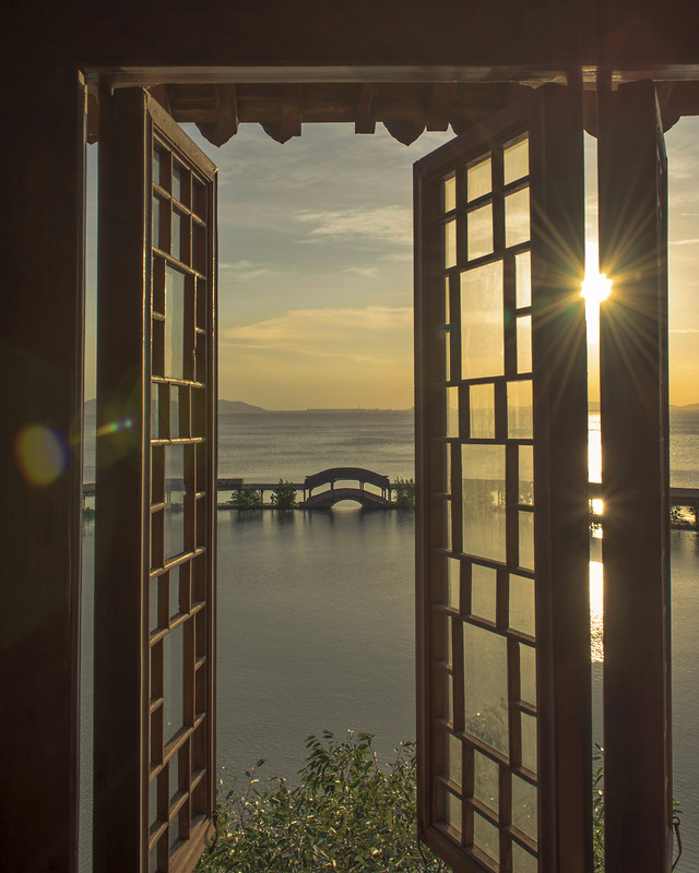 old-window•sunset 图片素材