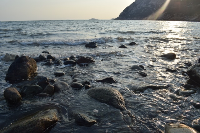 sea-water-ocean-rock-beach 图片素材