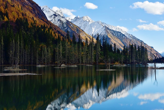 nature-lake-mountain-reflection-water picture material