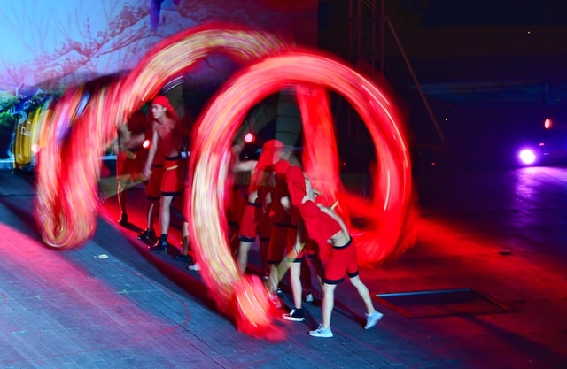light-fun-performance-red-motion 图片素材