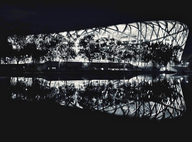 reflection-water-black-and-white-monochrome-sky 图片素材