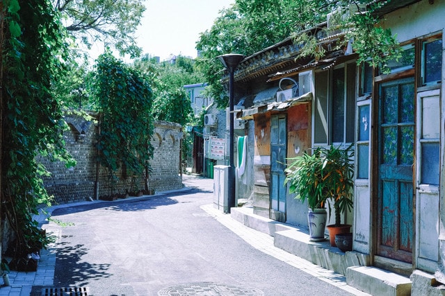 town-street-alley-house-road 图片素材