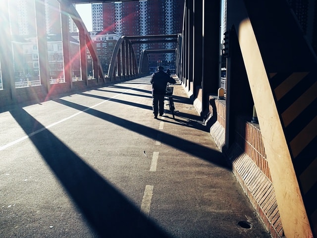 light-shadow-street-transportation-system-road 图片素材