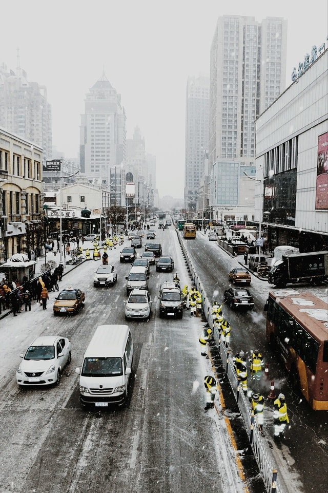 car-city-road-downtown-cityscape 图片素材