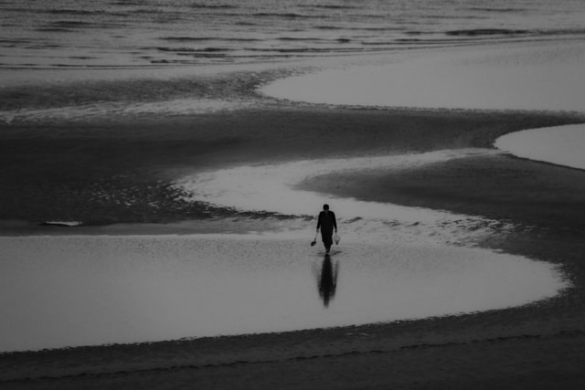 water-sea-reflection-monochrome-beach picture material