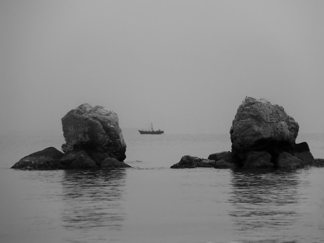 sea-water-rock-ocean-monochrome picture material