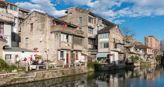 waterway-town-canal-neighbourhood-city 图片素材