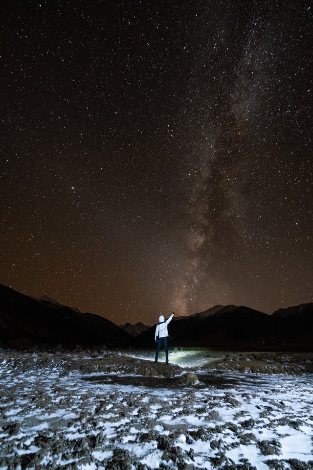 sky-snow-water-winter-galaxy 图片素材