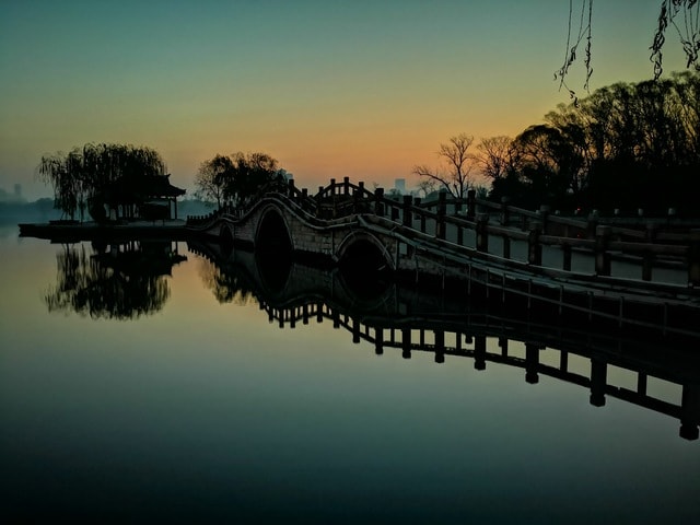reflection-water-waterway-nature-sky 图片素材