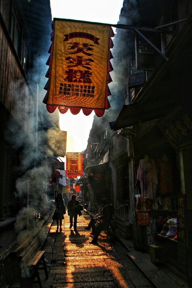 street-alley-town-road-architecture 图片素材