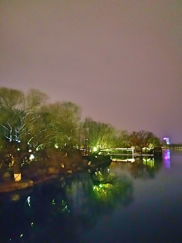 nature-reflection-water-atmospheric-phenomenon-night 图片素材