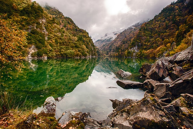 body-of-water-natural-landscape-nature-mountain-mountainous-landforms picture material
