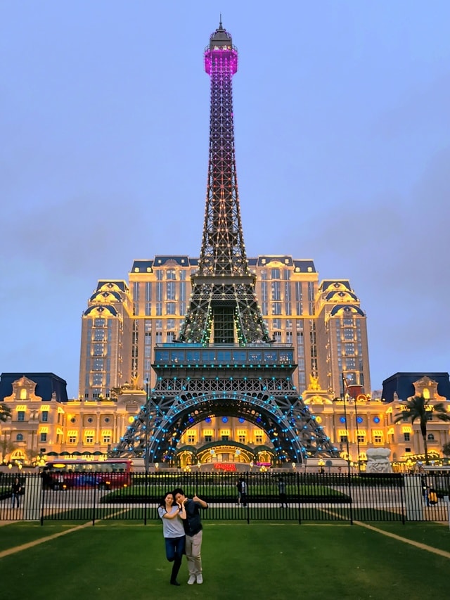 street-beat-sweet-paris-warm-night-view picture material