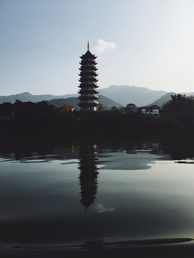 no-person-lake-water-sunset-reflection 图片素材